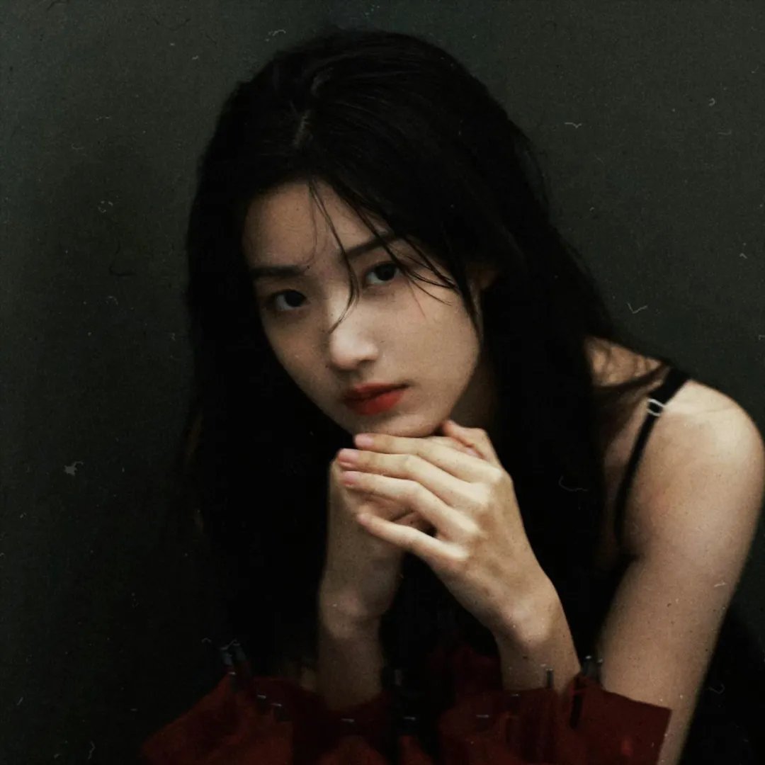俏探女娇娃